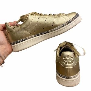 Adidas Stan Smith Women’s Gold Bold Shoes!